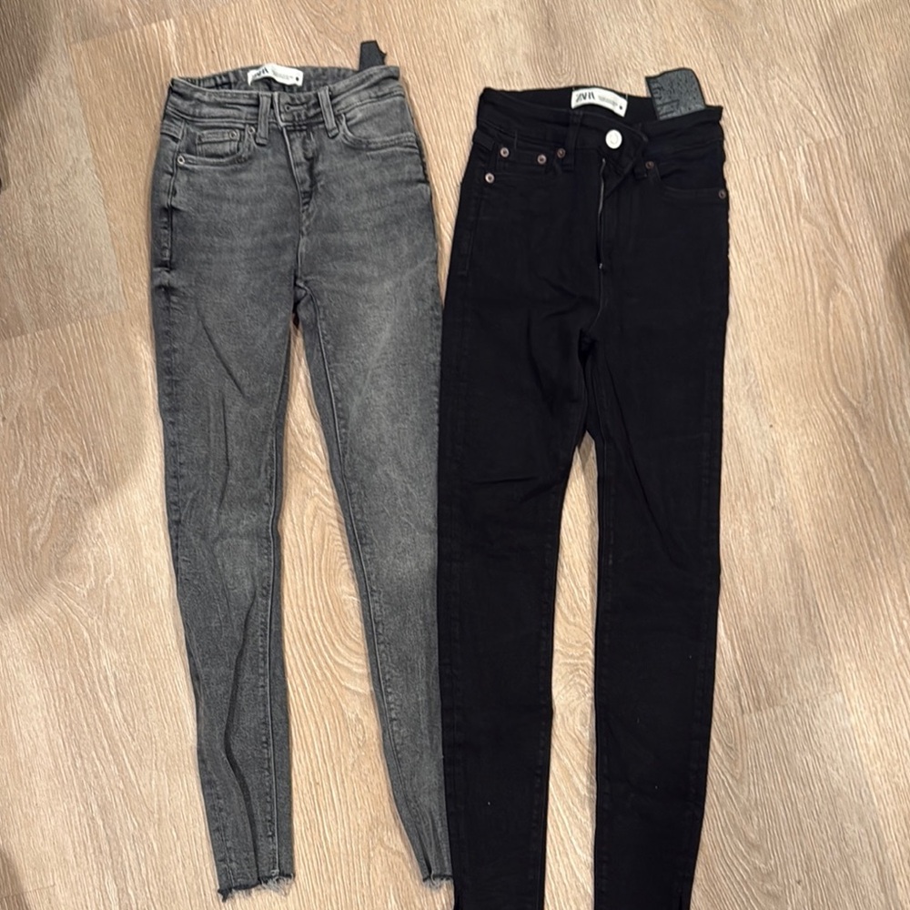 Lot of 2 Zara Skinny Jeans